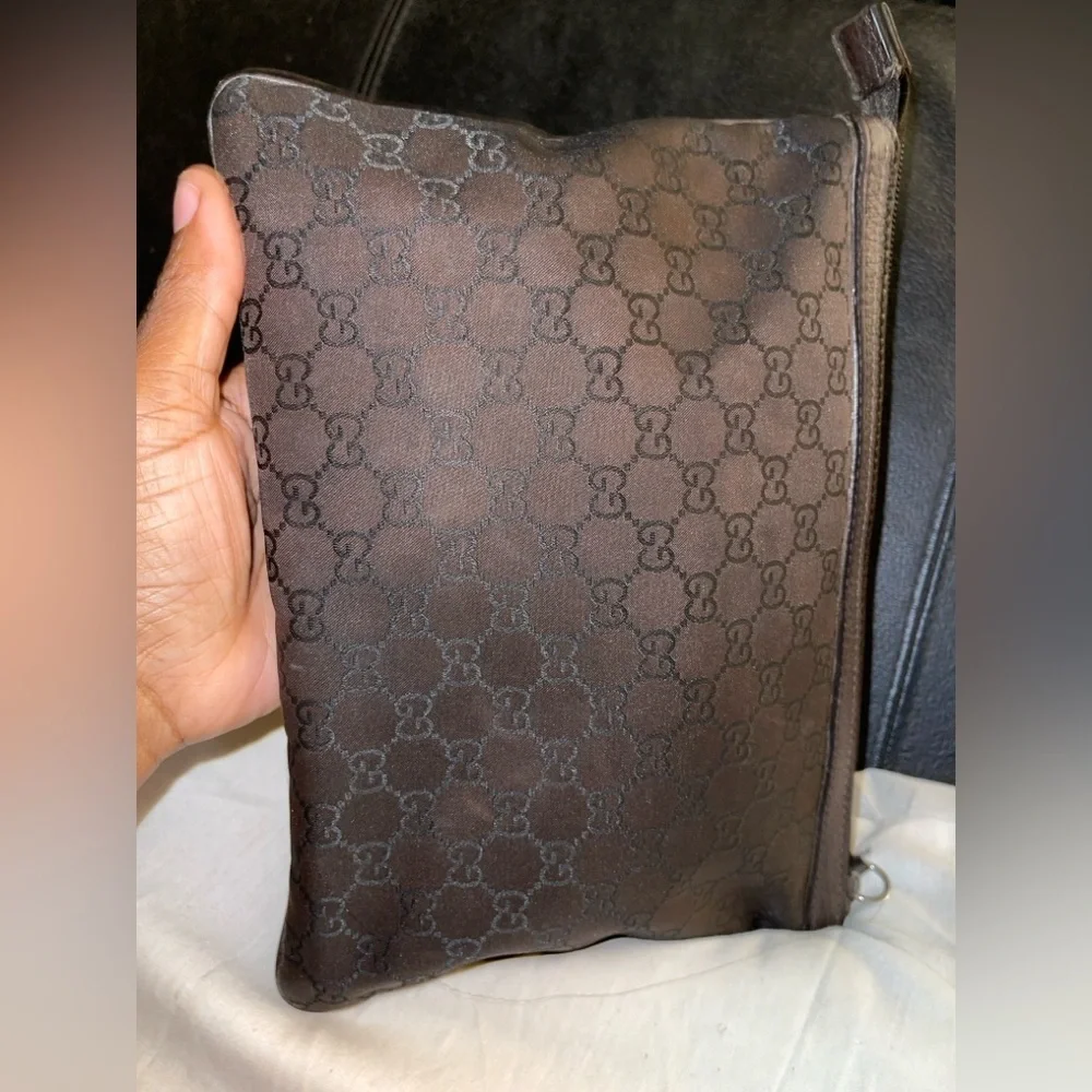 Gucci GG Canvas Clutch Bag 339556 Brown
